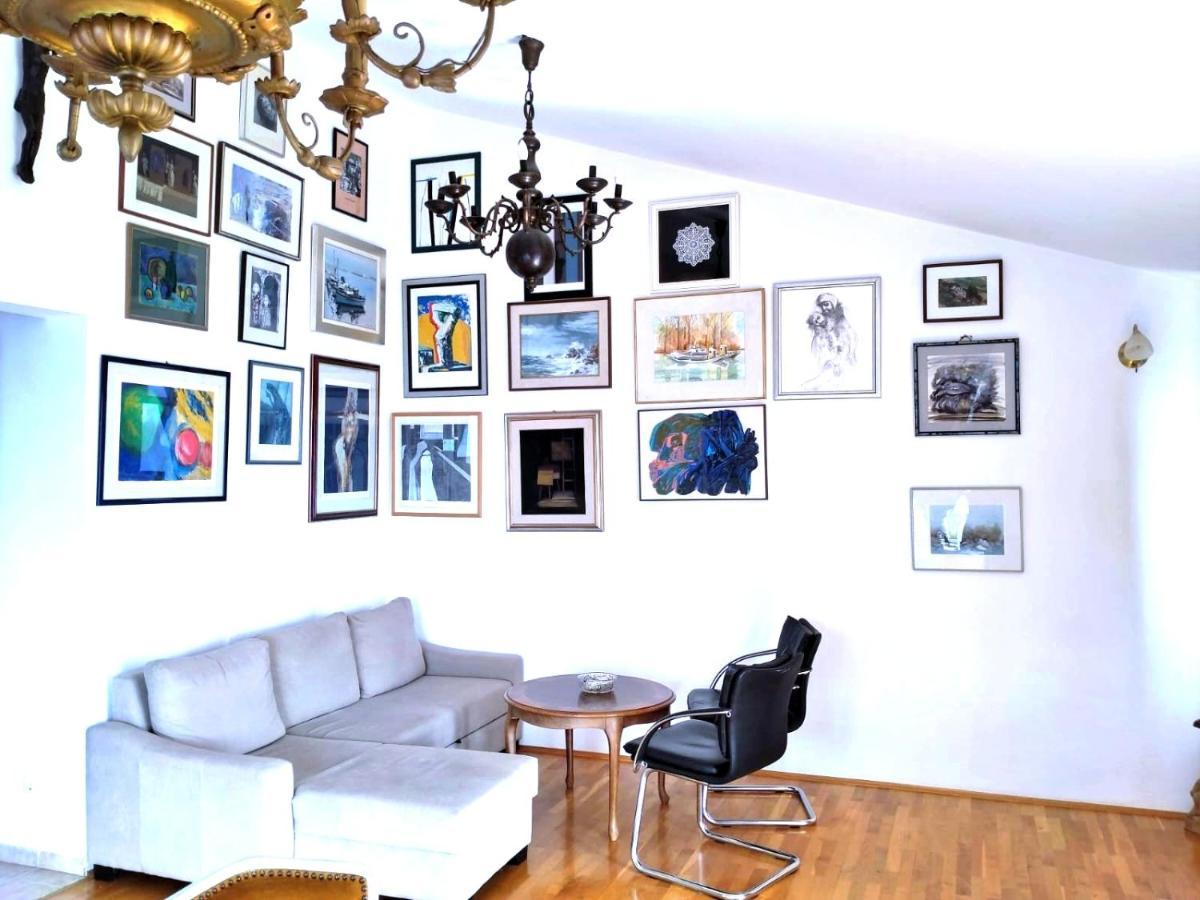 Beach State Of Art, Balica Rat Stanici Bagian luar foto