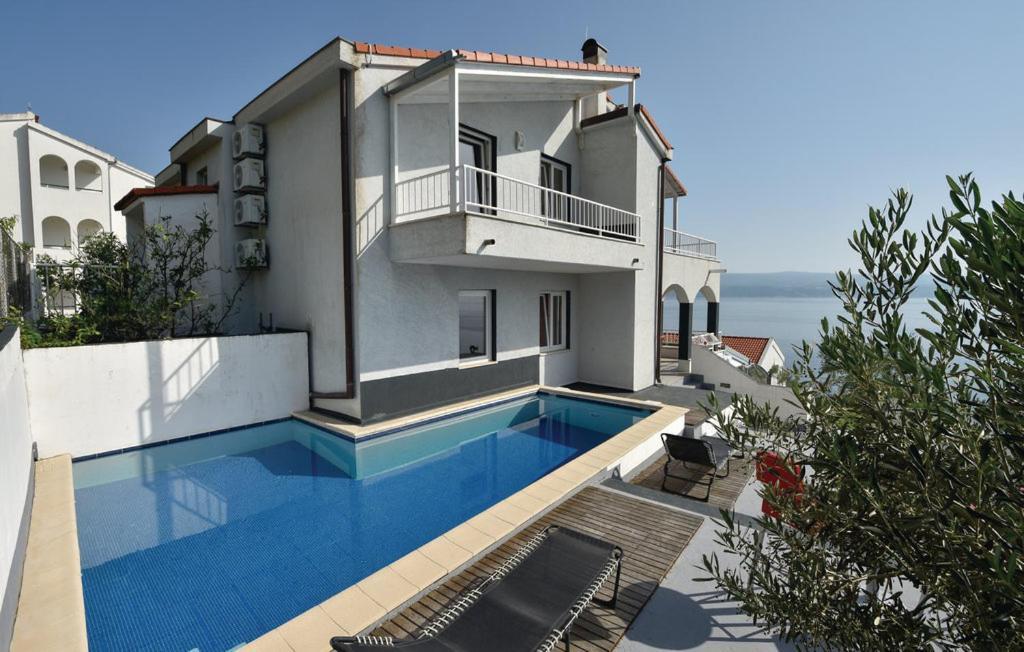 Beach State Of Art, Balica Rat Stanici Bagian luar foto